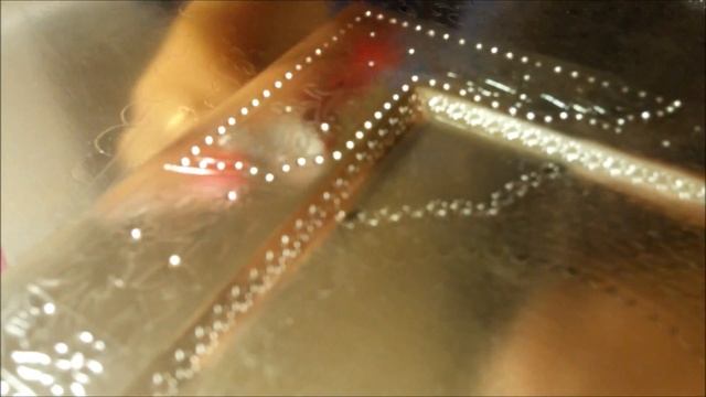 Полировка орнамента на сусальном золоте агатовыми зубками смотреть онлайн