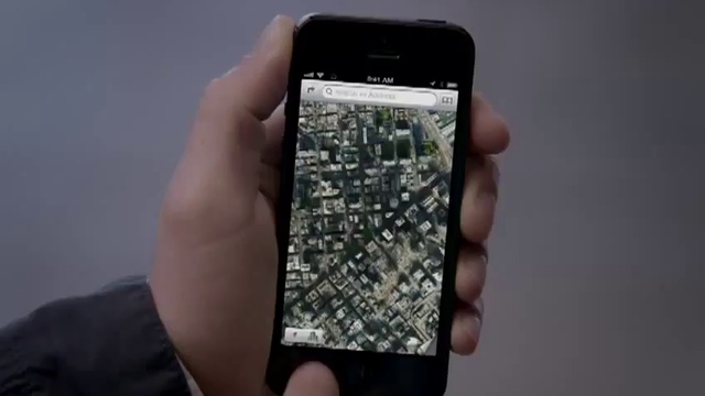 Первая официальная реклама IPhone 5