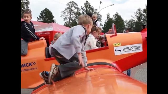 Игровой комплекс для детей «Копия самолета УТ-2». Живая подборка. смотреть онлайн