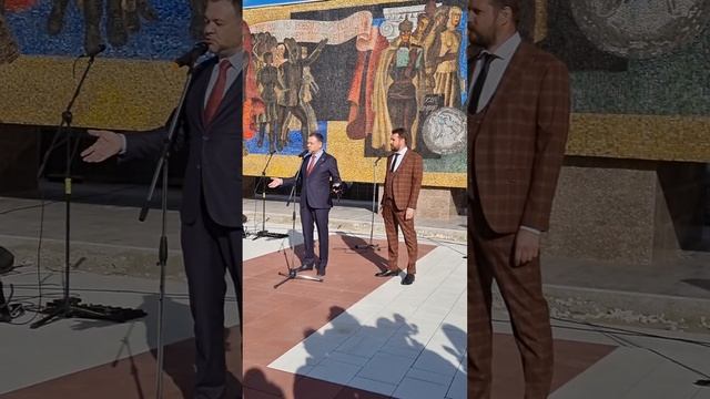 Ректор ТГУ Михаил Криштал на открытии стелы "Радость труда" после реставрации смотреть онлайн