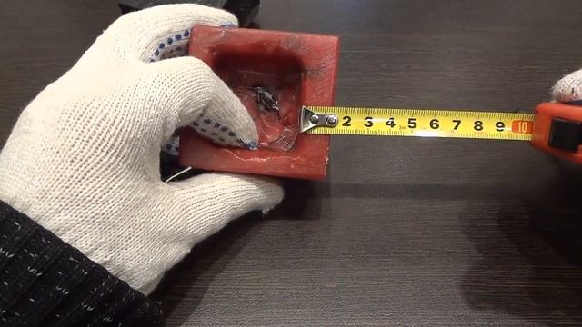 Размер и вес кубика брусчатки из пластикового мусора . смотреть онлайн