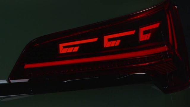 Audi Q5: digital OLED in rear lights explanation :: [1001cars] смотреть онлайн