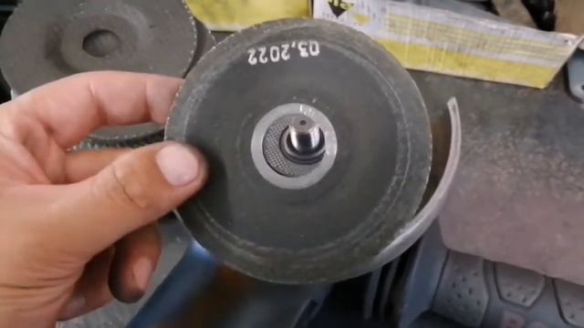 Какой стороной правильно установить диск на болгарку? Самые распространённые диски смотреть онлайн