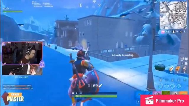 Streamers react to new sneaky snowman item!! смотреть онлайн