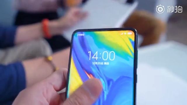 Первый рекламный ролик Xiaomi Mi Mix 3