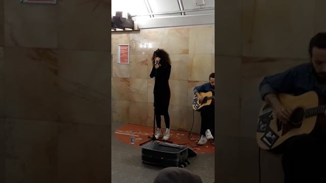 В Метро, (((ЗВЕЗДА!!!! смотреть онлайн