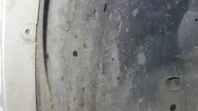 BMW X5 E70 Windscreen Washer Pump Removal