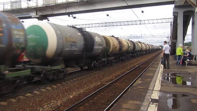 Электровоз ВЛ10У-998 с грузовым поездом станция Бекасово-1 3.08.2017 смотреть онлайн