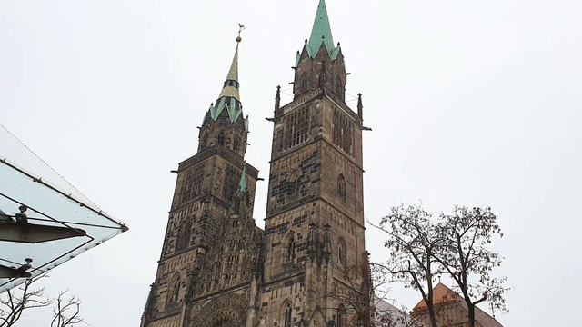 Nürnberg (N) Altstadt evang. Lorenzkirche : Glocken 9-1 смотреть онлайн