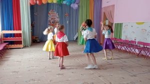 «Радужный танец»