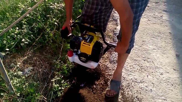 Ямобур,Бензобур.Мотобур аренда Алматы 87077335555 бур,буроям,стойки.столбы установка смотреть онлайн