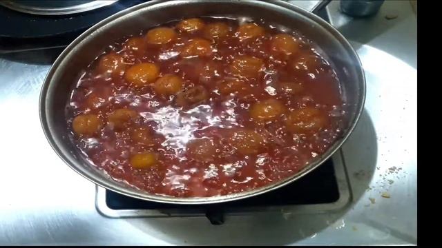 Plum Chutney - Homemade | آلو بخارے کی چٹنی ۔ شادیوں والی/ Aaloo Bukharay ki Chutney BY FOOD SEGMEN смотреть онлайн