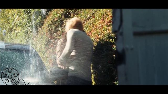 DAUGHTER FALLS IN LOVE WITH HER FATHER || Recap - 17 Again смотреть онлайн