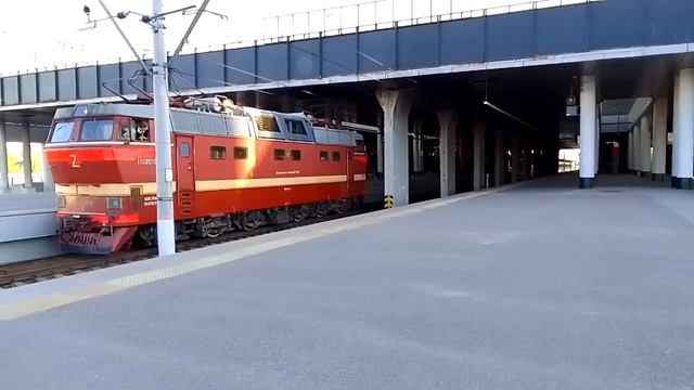 ЧС2Т-1019. В родном цвете. Дача Долгорукова. Манёвры. Санкт-Петербург. смотреть онлайн