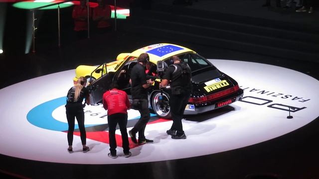 The sound of the Porsche 911 Carrera 2 Cup at the Porsche Sound Nacht 2018 смотреть онлайн