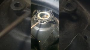 замена опоры передних стоек Опель Астра