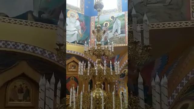 Песнопения в храме в честь святого равноапостольного князя Владимира в г. Чернигове (1) смотреть онлайн