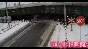 ПОЕЗД СБИВАЕТ МАШИНУ СБОРНИК