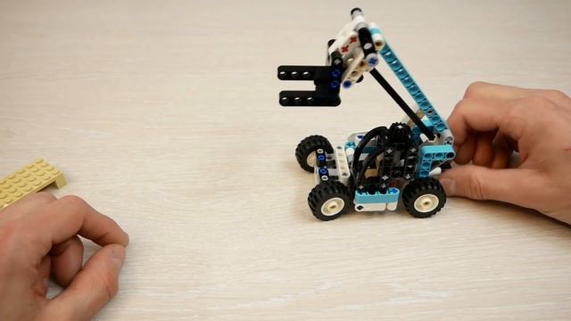 Погрузчик ЛЕГО Техник 42133 – обзор новинки 2022 смотреть онлайн