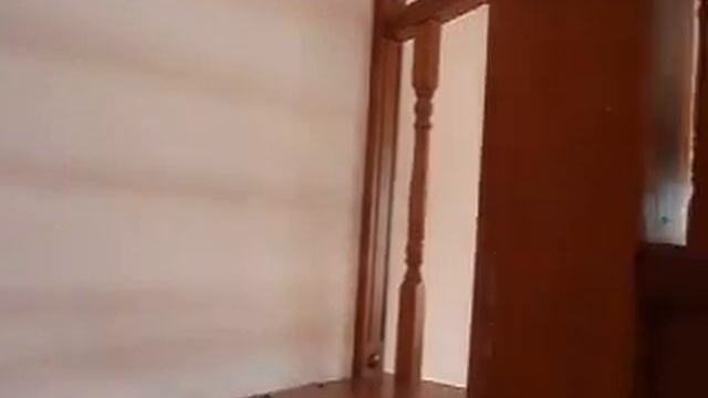 Через холл на второй этаж смотреть онлайн