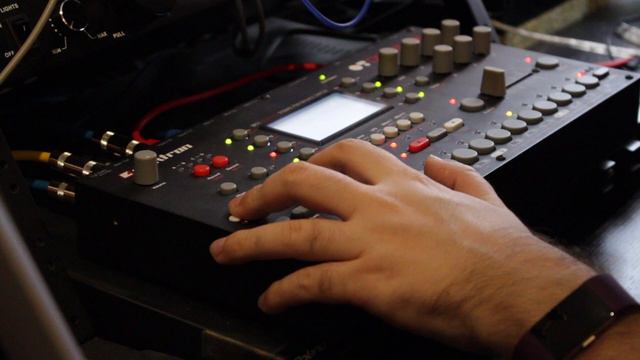 Analog Four, Octatrack, Eurorack Fun in the Studio смотреть онлайн