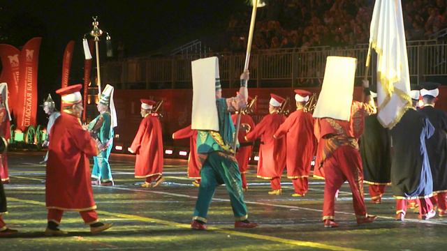 Исторический и танцевальный ансамбли из Турции на Красной площади смотреть онлайн