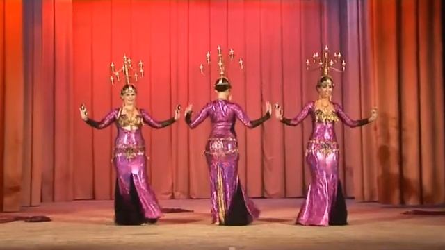 Track34 Трио Магия огня смотреть онлайн