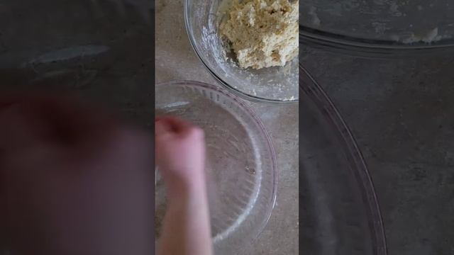 Пироги с инжиром и сыром