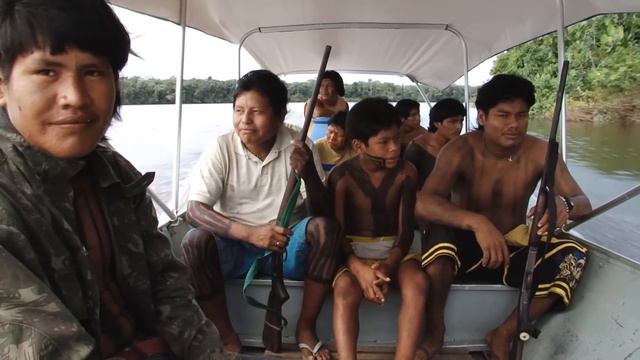 Amazonie : Les Indiens En Guerre