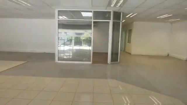Fantastic office space available for sale in the Rivonia business node смотреть онлайн