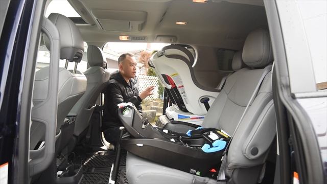 Can it Family? Clek Liing and Foonf child seat review in the 2021 Toyota Sienna смотреть онлайн