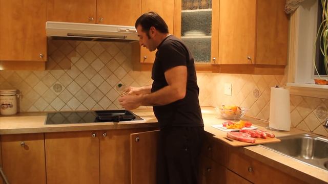 Стейк и ростбиф - разница. Сковорода гриль. Открываем Америку смотреть онлайн