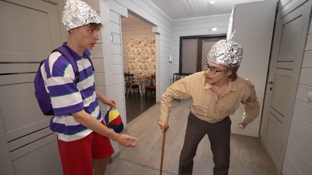 ТИПЫ БАБУШЕК и ДЕДУШЕК ! смотреть онлайн