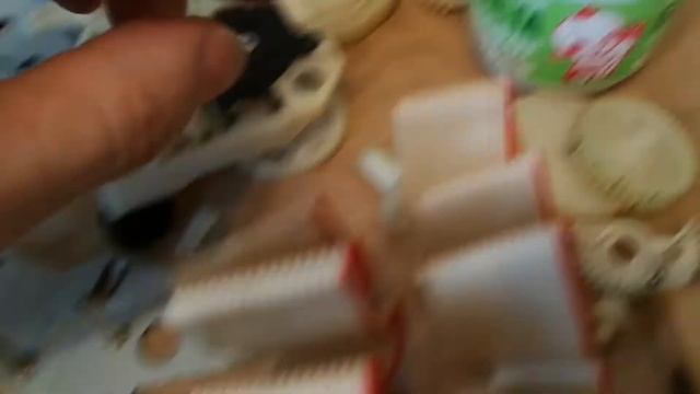 Что взять со старого видеомагнитафона GoldStar. Разборка с ребенком.