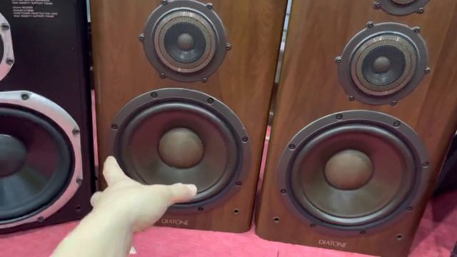 Báo giá toàn Loa Khủng Long. Nghe nhạc hay , hát karaoke được. смотреть онлайн