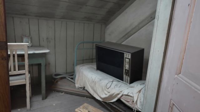 Abandoned Killers Mansion Left Forgotten And Haunted HIDDEN IN THE MIDDLE OF NOWHERE смотреть онлайн