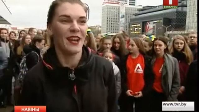 Прайшоў флешмоб "Танцы за мірную будучыню" смотреть онлайн