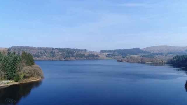 Dji Phantom 4 pro Burrator Reservoir смотреть онлайн