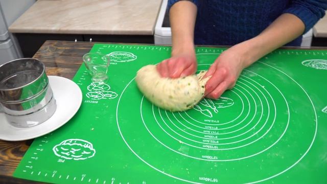 Домашний ЛУКОВЫЙ ХЛЕБ | Кулинарим с Таней смотреть онлайн