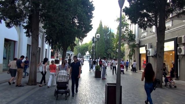 Азербайджан своим ходом || Набережная Баку || Улица торговых центров || Просто гуляем и наслаждаемс смотреть онлайн