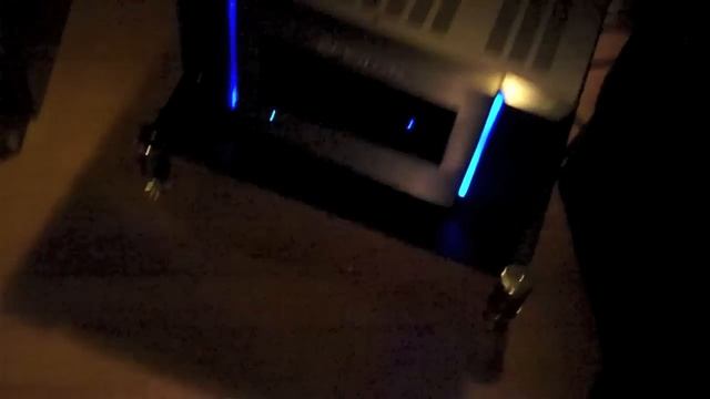 Emotiva XPR 1 Monoblock Amplifier: Unboxing смотреть онлайн