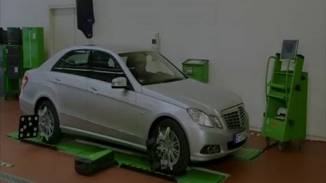 3D Стенд "развал-схождения" BOSCH FWA 4630 DEMO RUS смотреть онлайн