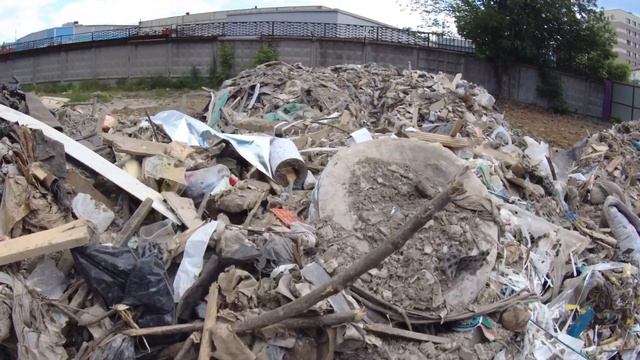 По млечному пути до ближайшей черной дыры, далее налево до созвездия трёх лун.Там еще есть гравицап смотреть онлайн