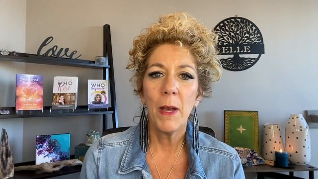 Weekly Channeled Inspiration and Oracle Guidance-Dec 13, 2021 смотреть онлайн