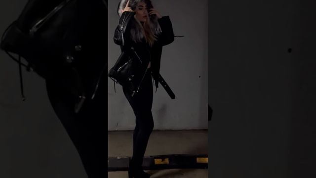 Она всегда Тебе Поднимет настроение! Эффектная дублёнка-косуха с Чернобуркой. ТОП! смотреть онлайн