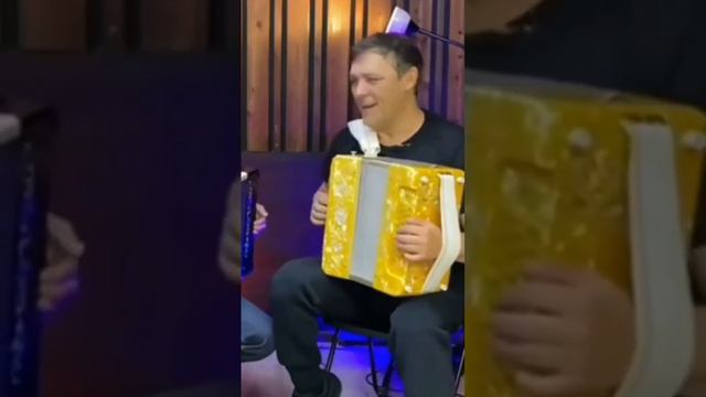 ГАРМОНЬ ИГРАЕТ- ДУША ПОЕТ! смотреть онлайн