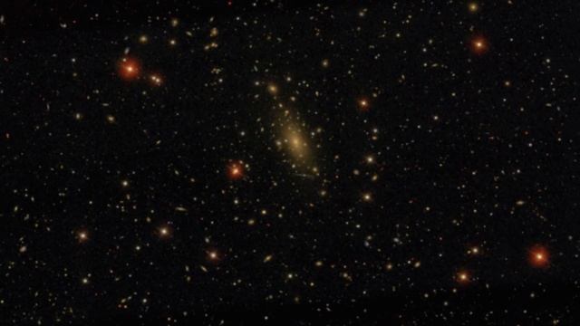 IC 1101 - самая большая галактика во Вселенной смотреть онлайн