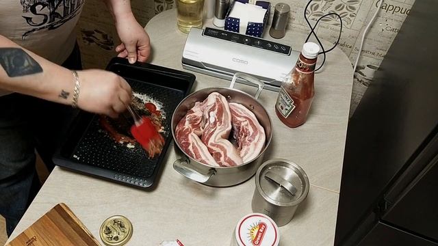 ГРУДИНКА СУ-ВИД  BRISKET SOUS-VIDE. BRISKET SU-ANSICHT. POITRINE SOUS-ESPÈCE. PETTO SU-VID