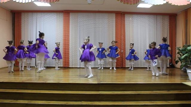 Хореографическая студия Ирис Уморилась 6 лет 2 смотреть онлайн