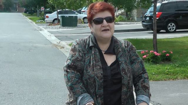 Идём в кафе с мамой, первый выход